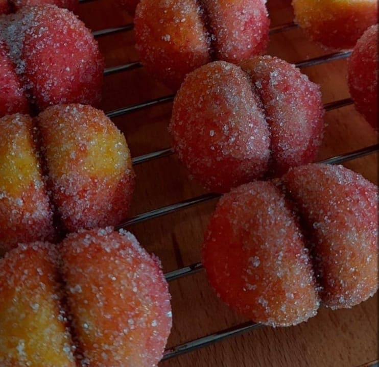 Sitni kolači - Jedna vrsta (Breskvice, Rafaelo...) — Munchies Ketering